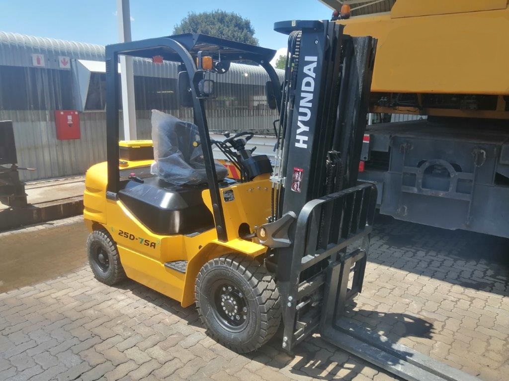 New Forklift for sale Hyundai 2.5 ton diesel